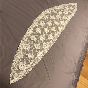 Vintage off white lace scarf 10x50